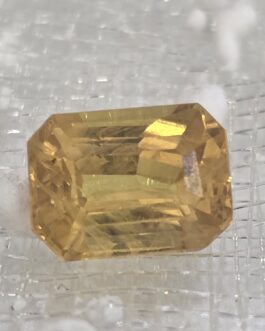 NATURAL YELLOW SAPPHIRE
